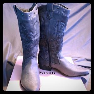Dolley Heeled Boot